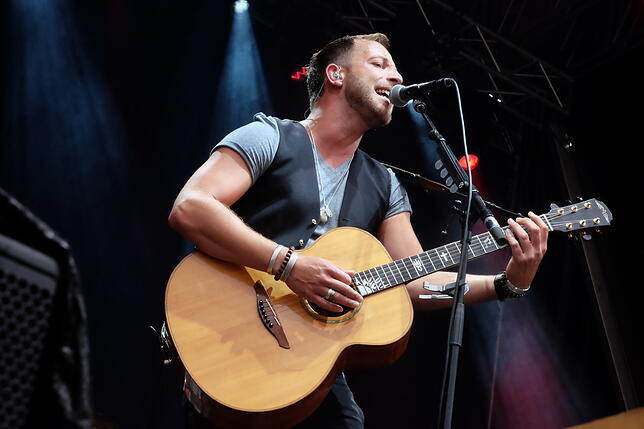 Bild 2: Bilder vom James Morrison Konzert beim Hohentwielfest