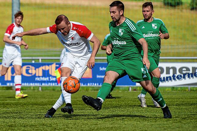 Bild 25: SV Waldhaus gewinnt bei der SG Weilheim/Gurtweil mit 2:1 &ndash; wir haben Bilder!