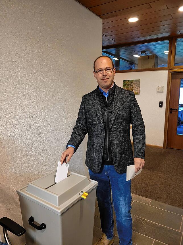 Bild 12: Bürgermeisterwahl in Klettgau: Das sind die Bilder aus den Wahllokalen (I)