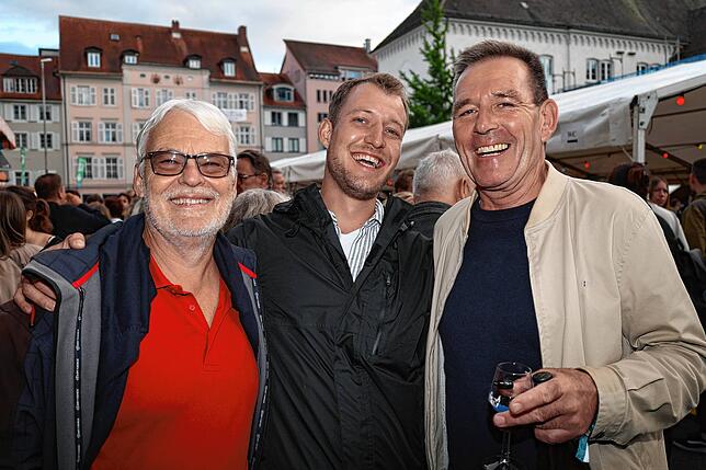 Bild 43: Beim Konstanzer Weinfest 2025 steigt schon am Eröffnungsabend die Stimmung - Die schönsten Bilder