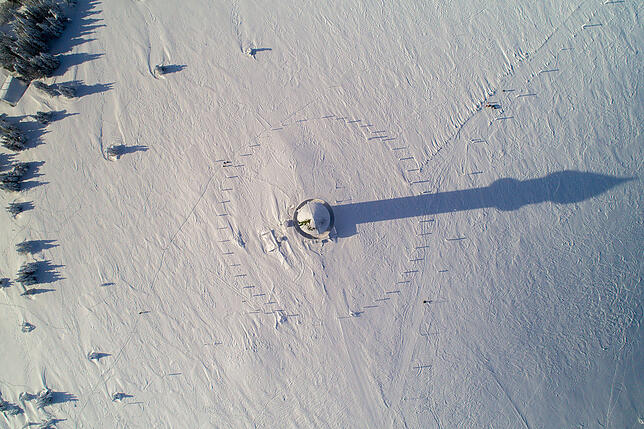 Bild 12: Blauer Himmel und ganz viel Schnee: Atemberaubende Aussichten im Winterwunderland Feldberg