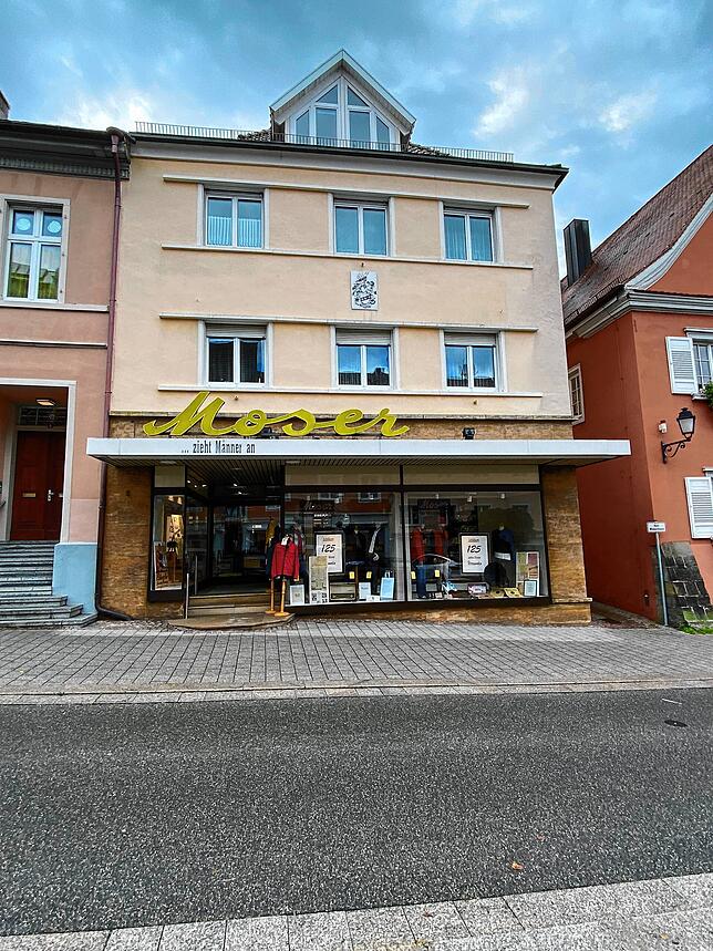 Das heutige Modehaus Moser ist vermutlich das Gebäude in dem Philipp Wilhelm Mathias Curtius aufgewachsen ist.