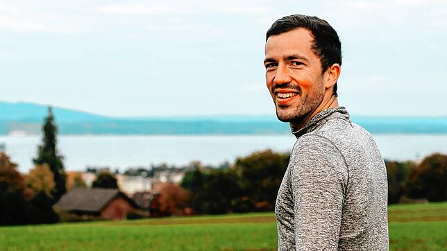 Langstreckenläufer Florian Röser läuft gerne. Sehr gerne. Deshalb präsentiert er seine Lieblingslaufstrecken &ndash; wie die Tägerwiler ...