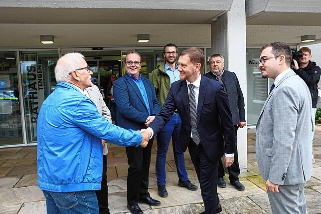 Bild 33: Gute Laune und volles Festzelt bei der Rede von Michael Kretschmer