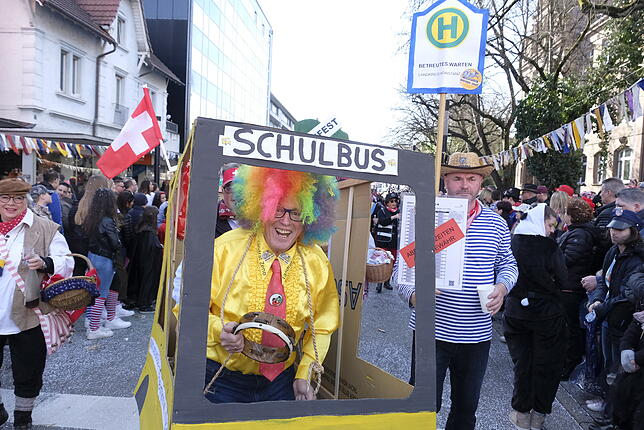 Bild 4: Bilder vom großen Fasnet Samschdig-Umzug der Poppele-Zunft (1)
