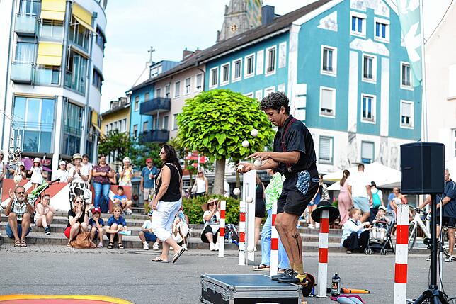 Bild 24: Kulturufer in Friedrichshafen: Buntes Treiben am Tag (Teil 1)
