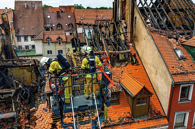 Ein Großbrand richtet in der Villinger Innenstadt verheerende Schäden an.
