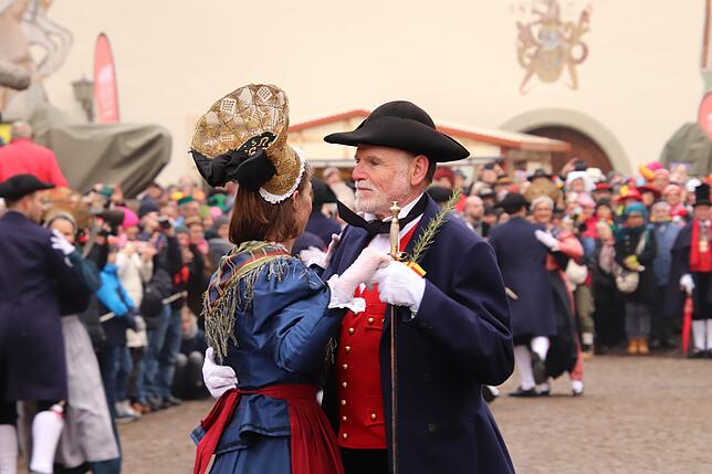 Bild 12: Schwerttanz beim Narrentag: In Bildern und Videos zum Nacherleben