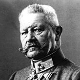 Paul von Hindenburg verhalf 1933 Hitler an die Macht. In Konstanz ist derzeit noch eine Straße in Petershausen-West nach ihm benannt.