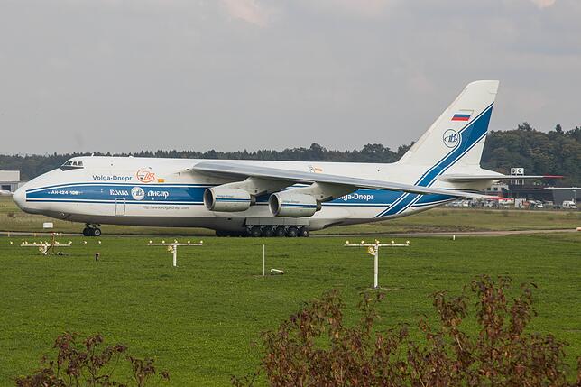 Abflug nach Moskau – die Antonov An-124 hat die Landshut in Friedrichshafen abgesetzt.