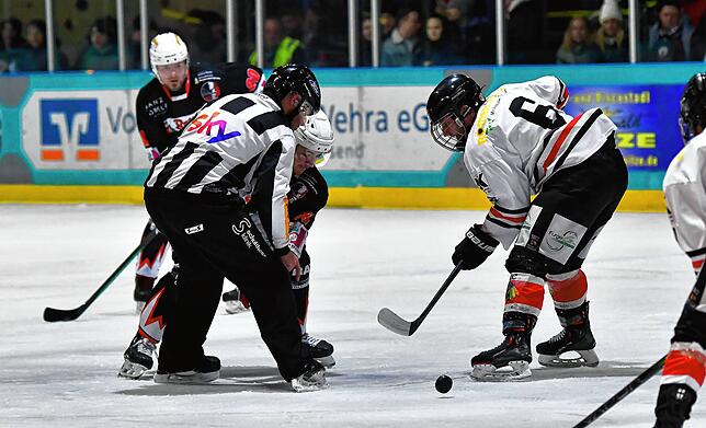 Bild 11: EHC Herrischried unterliegt Meister HC Fischbach Göslikon mit 0:10 – und wir haben Bilder