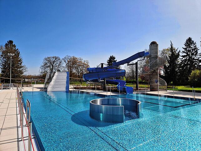 Das Parkschwimmbad ist frisch saniert und bietet neue Attraktionen.
