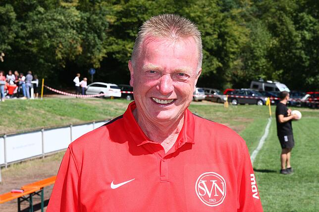 Frauenfußball-Sportchef Julius Langer: „Um die Zukunft des Frauenfußballs beim SV Niederhof müssen wir uns keine Sorgen machen. ...