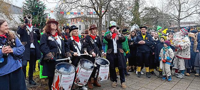 Bild 26: Ausnahmezustand in Wutöschingen: Der Rathaus-Sturm am schmutzigen Dunschtig in Bildern