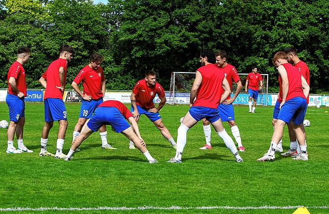 Bild 23: Souveräner 6:1-Erfolg des Tabellenführers FC RW Salem. Wir haben die besten Bilder!