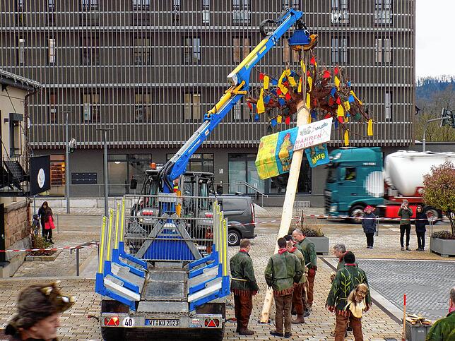 Bild 2: Narrenbaumstellen in Murg – hier die schönsten Einblicke!