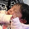 Das Jahr ist noch keine zwei Stunden alt, als in Konstanz Baby Viyan zur Welt kommt. Neben Mama und Papa freuen sich auch ihre beiden ...