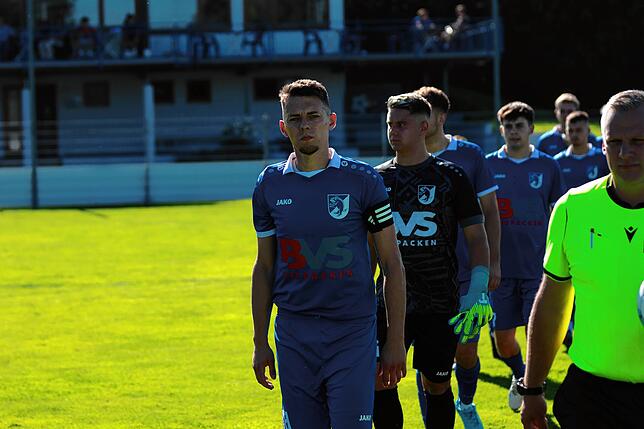Bild 3: FC Erzingen besiegt den FC Bergalingen mit 2:1 – und wir haben Fotos!
