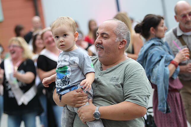 Bild 27: Bilder von den Besuchern beim Lichterfest in Bad Dürrheim