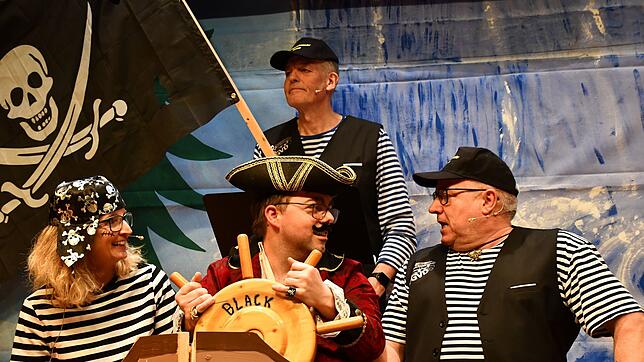 „Piraten wild und frei, z`Dossebach isch Meuterei“, heißt es auch für den künftigen Bürgermeister von Schwörstadt, Fabio Jenisch, im ...