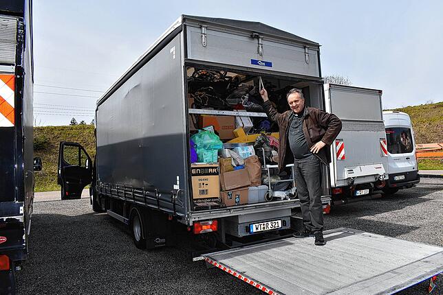 Mit vollbepacktem 7,5-Tonner startete Pfarrer Christoph Eichkorn im April 2023 in Richtung Ukraine.