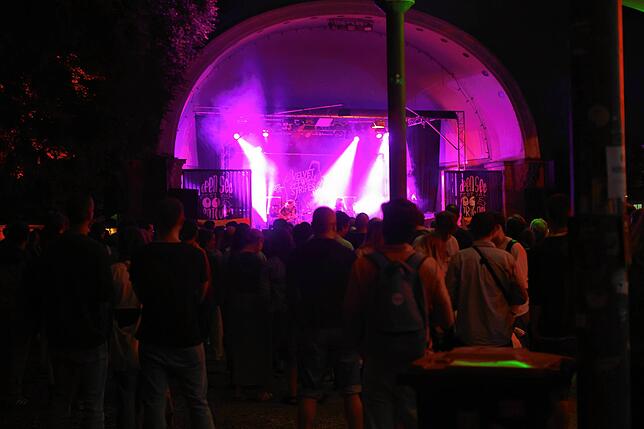 Bild 7: Das Open-See 2025 startet: Im Konstanzer Stadtgarten spielt drei Tage die Musik