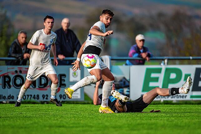 Bild 25: FC Erzingen trotzt Tabellenführer VfR Hausen ein 1:1 ab &ndash; und wir haben Bilder!