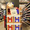 Der Edeka Münchow im Singener Cano verkauft hier seit Anfang September Weihnachtsgebäck. Das scheint bei den Kunden auch gut anzukommen.