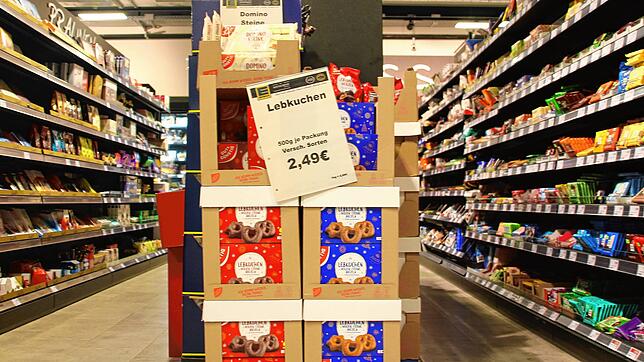 Der Edeka Münchow im Singener Cano verkauft hier seit Anfang September Weihnachtsgebäck. Das scheint bei den Kunden auch gut anzukommen.