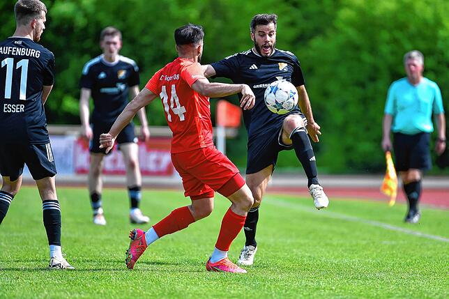 Bild 1: Der SV 08 Laufenburg gewinnt das Derby beim FC Tiengen 08 mit 5:2 – und wir haben Bilder!