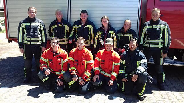 Gold: Die Bonndorfer Feuerwehr hat das goldene Feuerwehr-Leistungsabzeichen gemeistert (von links): Marcus Ruf, Kai Wagner, Manuel ...