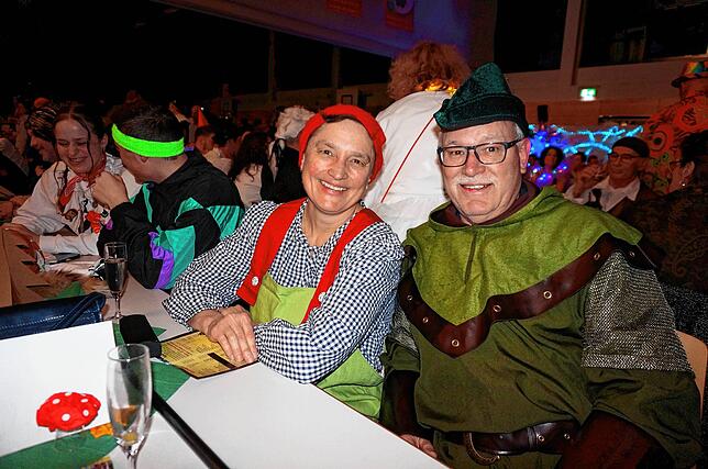 Bild 36: Bunt kostümiert im Zauberwald: Die besten Bilder vom Düengemer Obed in Tiengen