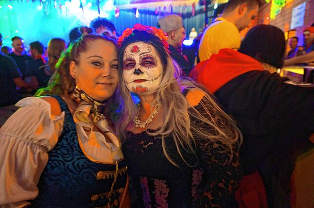 Bild 11: Hexenball Unadingen: Großes Spektakel mit Hexen, Geistern und anderen Narren