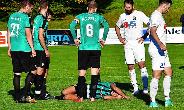 Bild 13: FC Zell übernimmt mit dem 2:1 beim FC Erzingen die Tabellenführung &ndash; und wir haben die Bilder!