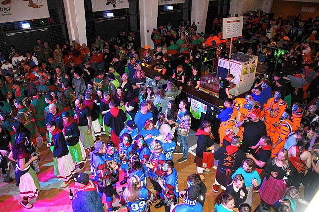 Bild 12: Mitreißende Guggenmusik bestimmte das 20- jährigen Jubiläum der „Brändbach Hupä“ in Bräunlingen.