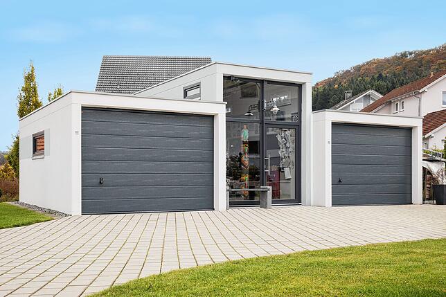 Steidle ist Spezialist für Garagen: von der genehmigungsfreien Einzel-Fertiggarage, über die individuellen Maxi- und ...