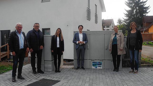 Vom schnellen Internet profitieren die Einwohner der Tengener Ortsteile Talheim und Uttemhofen dank des Glasfaser-Projekts bereits. Zum ...