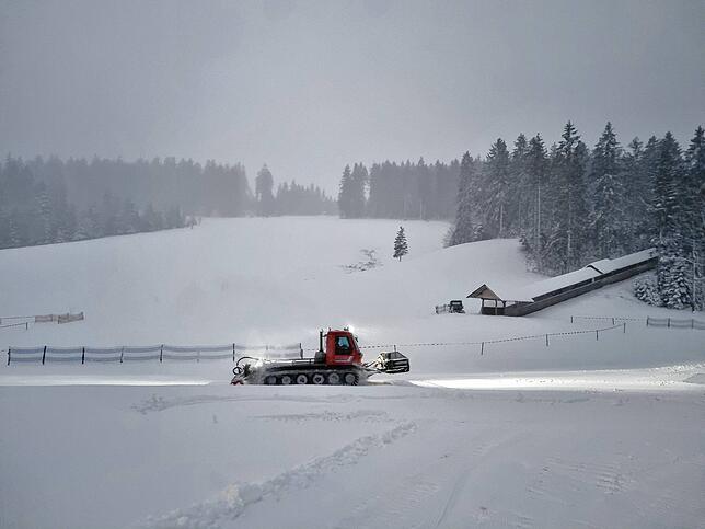 Plötzlicher und vor allem starker Schneefall am 26. November 2023 weckt schönste Hoffnungen zum vielversprechenden Start der ...