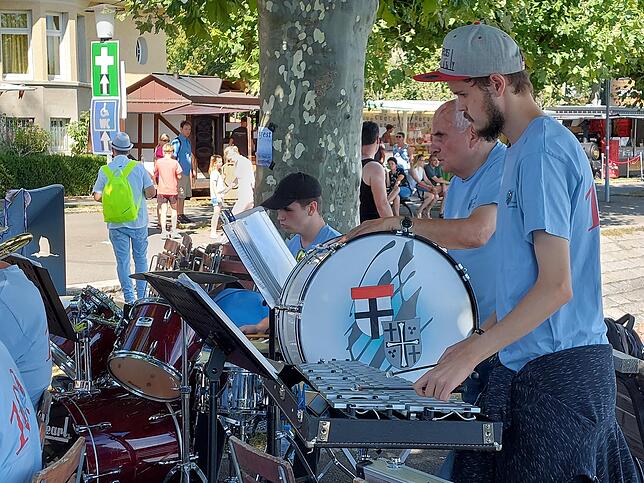 Bild 3: Erste Bilder vom Festgelände! In Konstanz kommen mehr und mehr Besucher zum Seenachtfest