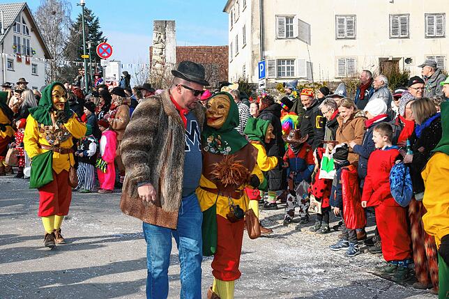 Bild 35: So schön war der Jubiläumsumzug zum 60 jährigen Bestehen der Sunnelöscherzunft