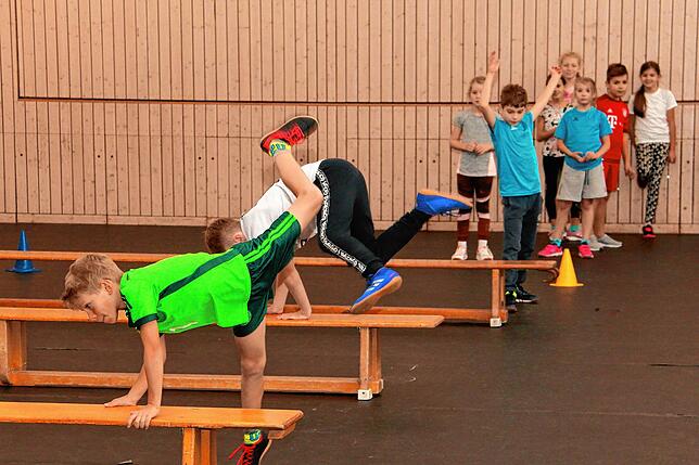 Sportunterricht und Bewegung ist gerade für die jüngeren Schüler und nach der Corona-Zeit enorm wichtig.