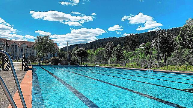 Eine erste Rate ist 2025 für das Freibad eingeplant. Bild: Stadt