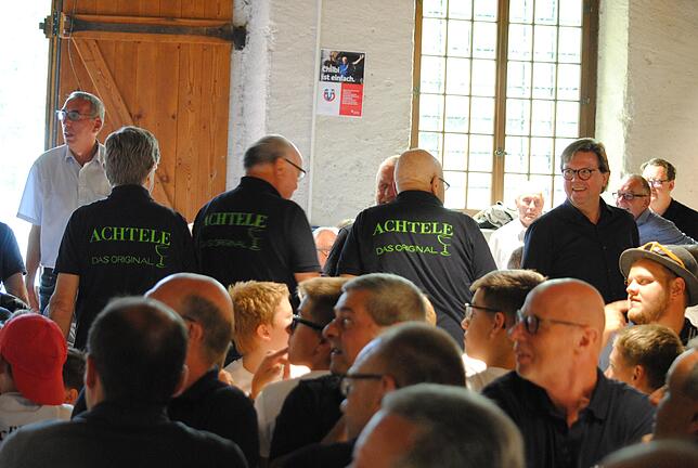 Bild 25: Bilder vom Gulaschessen der 551. Waldshuter Chilbi in der Stadtscheuer