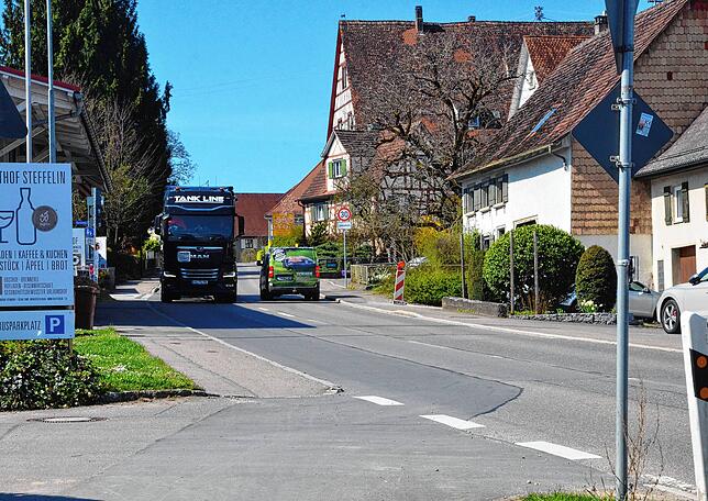 Laut Radverkehrsplan sollen Radfahrer in Ittendorf künftig vom Landwirtschaftsweg auf einen noch anzulegenden Fahrradstreifen am ...