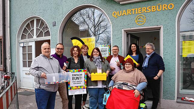 Sie stellten das neue Projekt zum Bau von Legorampen vor. Im Bild (von links) Roland Schweizer, Mario Bohner, Birgit Schinkel, Regine ...