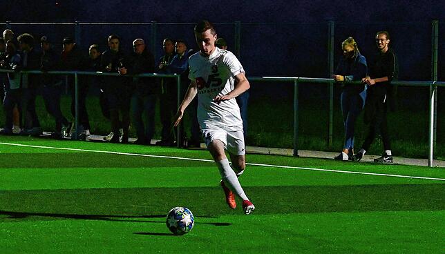 Bild 13: FC Erzingen besiegt den FC Schlüchttal mit 4:1 &ndash; und wir haben Bilder