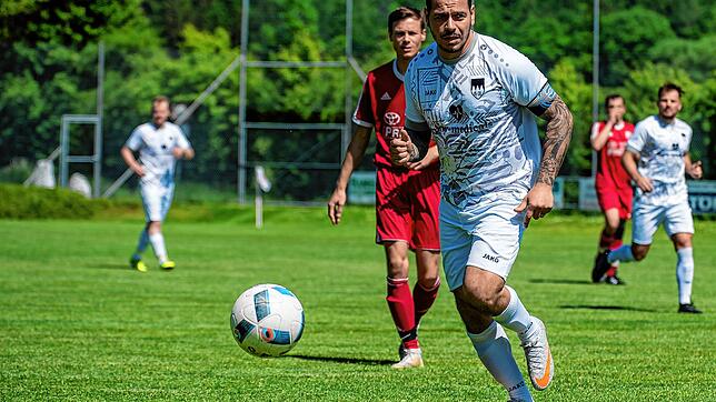 Gut drauf: Kapitän Danilo Leggio &ndash; hier ein Archivbild &ndash; und die Bezirksliga-Reserve des FC Tiengen 08 siegten auch beim SV ...