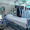Klinik-Geschäftsführer Matthias Geiser (von links), Ärztlicher Direktor Matthias Henschen und Leitender Pflegedirektor Arne Holthuis an ...