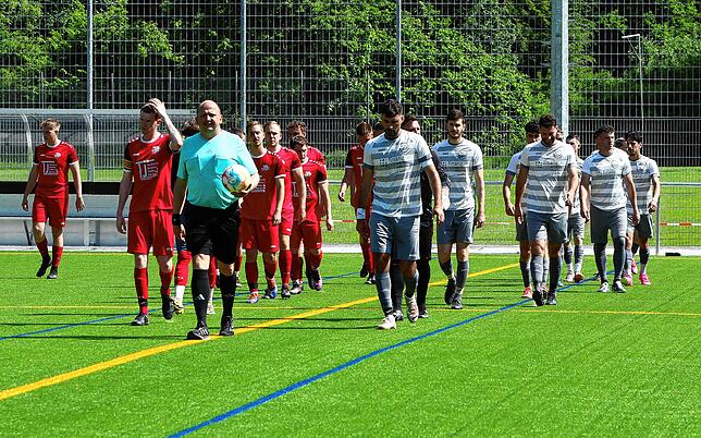 Bild 18: Linzgauer Titelparty! So bejubelt der FC Aramäer Pfullendorf die Meisterschaft