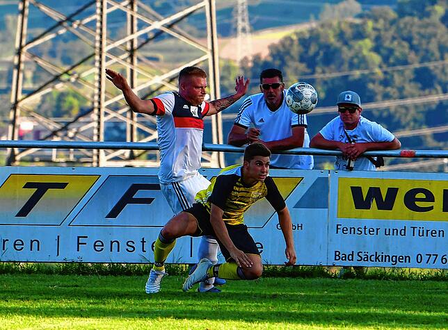 Bild 34: SV Eichsel dreht binnen drei Minuten das Spiel im Rothaus-Bezirkspokal zum 4:3-Sieg bei der SG Niederhof-Binzgen &ndash; und wir haben Bilder!